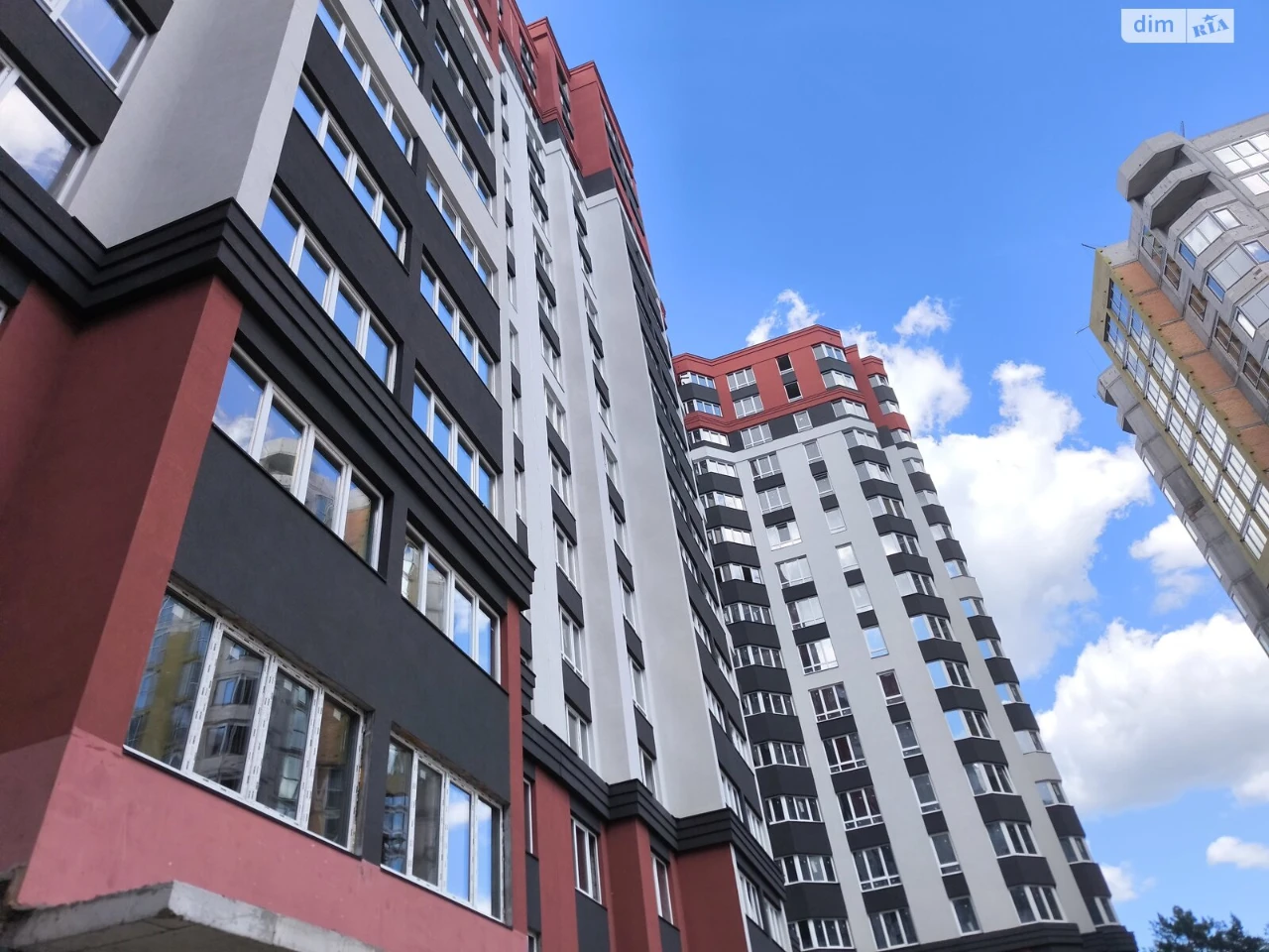 Apartment for Sale in Romanivka