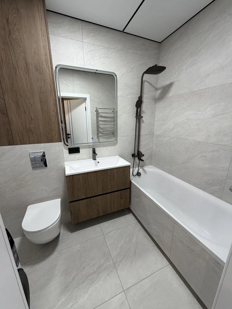 Sale - 2-room apartment with new renovation in Central-2 residential complex, storage room