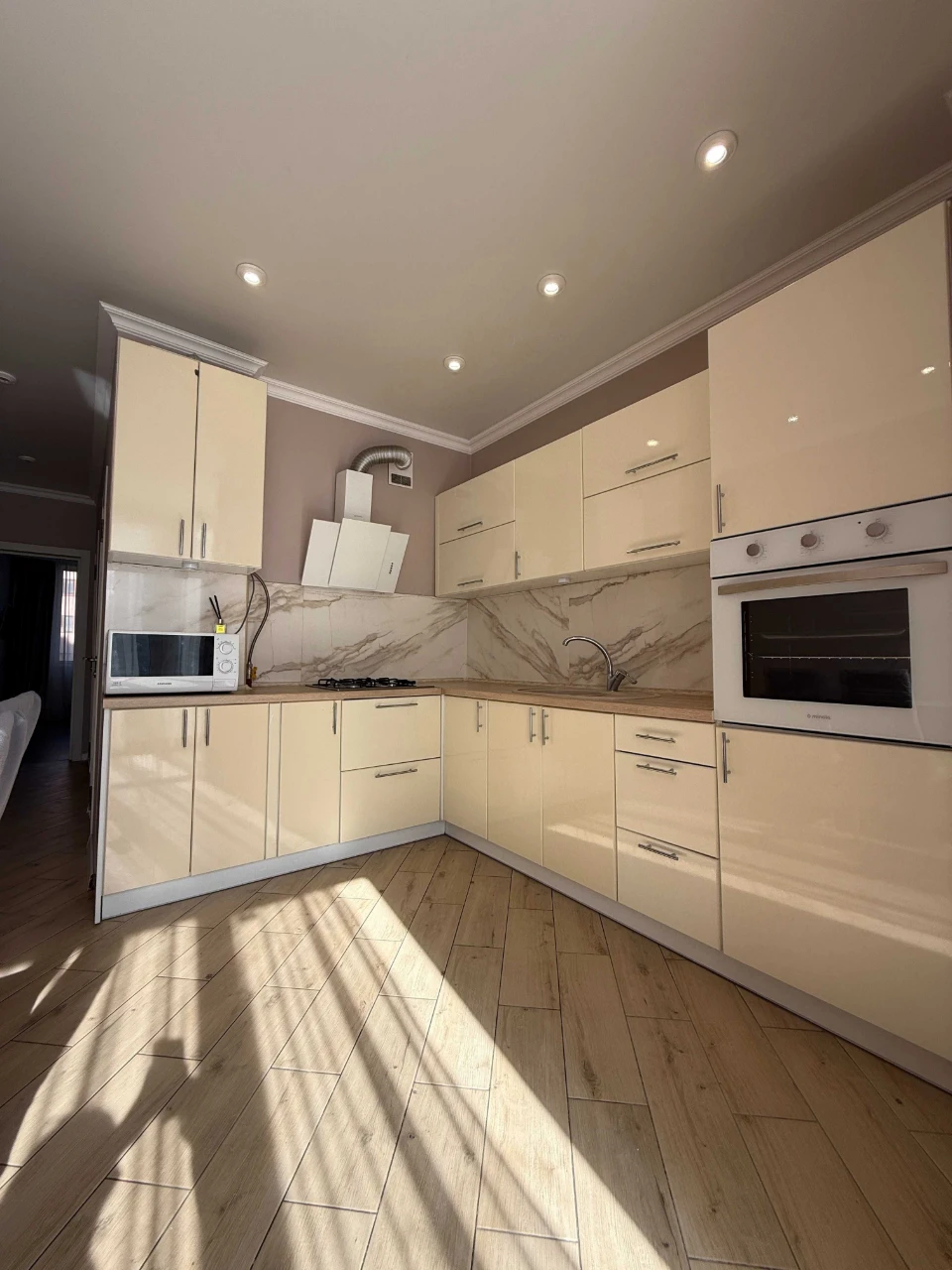 Lovely two-bedroom apartment in Central Park!