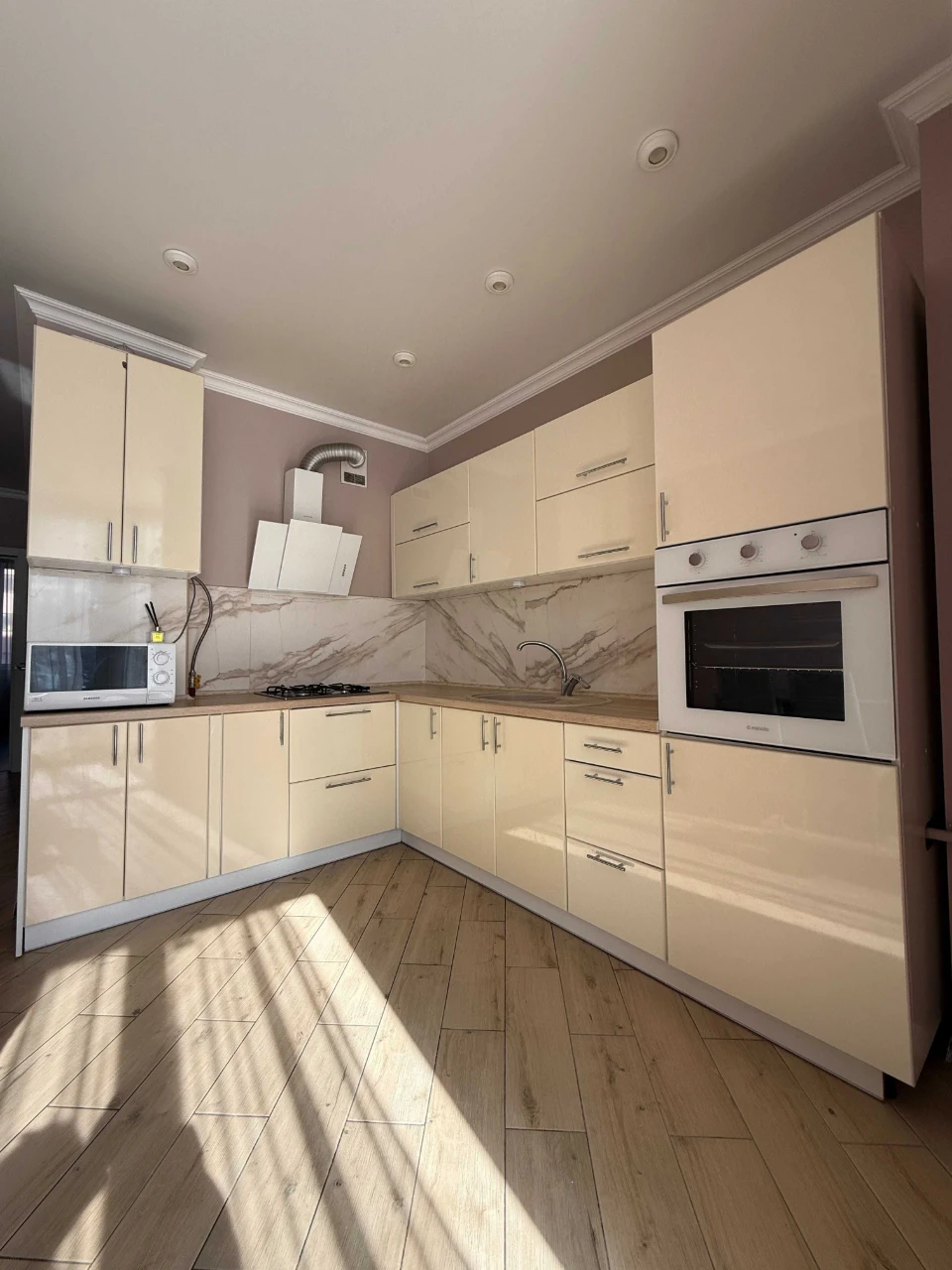 Lovely two-bedroom apartment in Central Park!