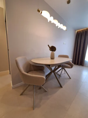 For Sale: 2-bedroom apartment, 42 sq m, with a new designer renovation!