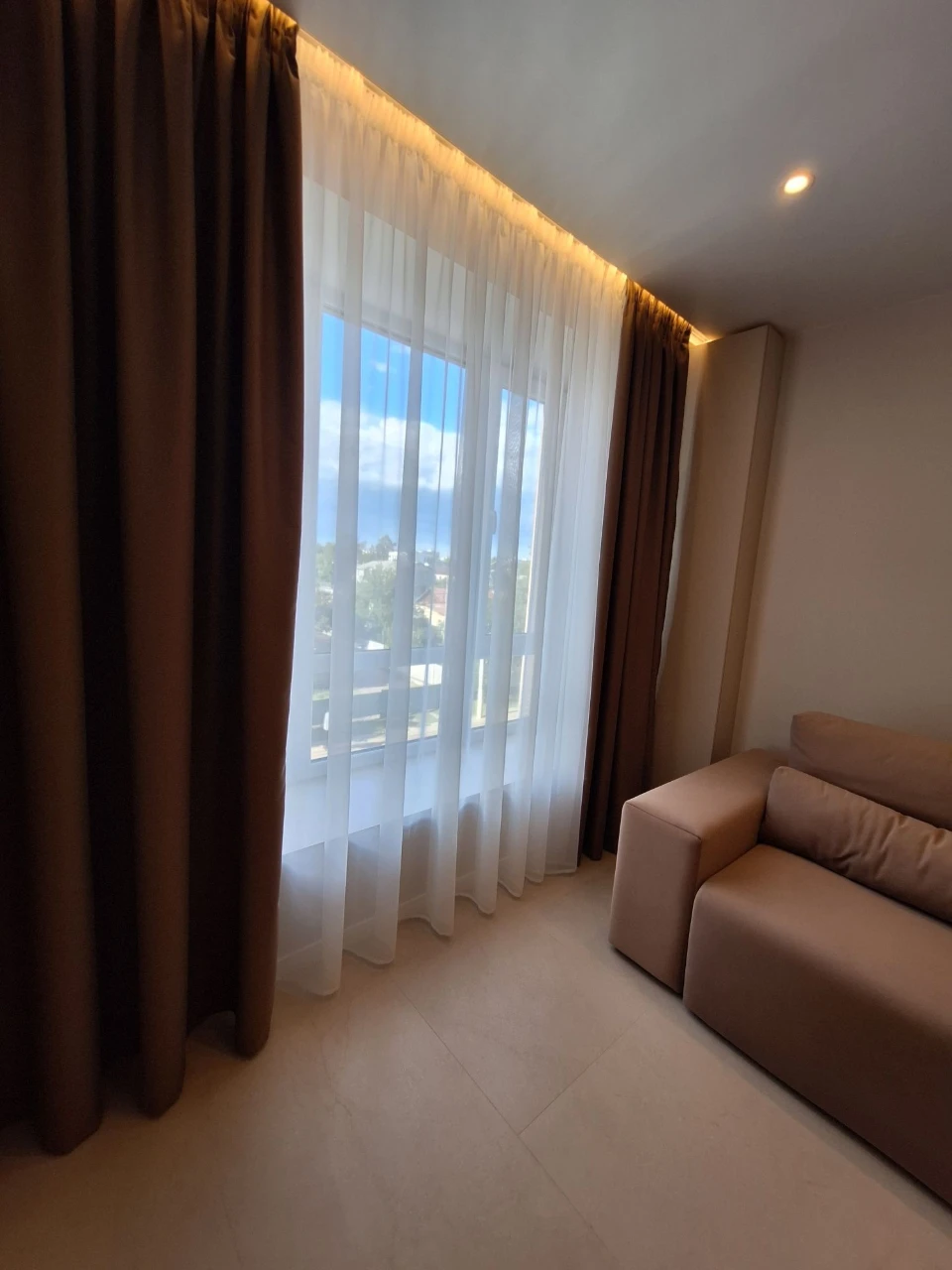 For Sale: 2-bedroom apartment, 42 sq m, with a new designer renovation!