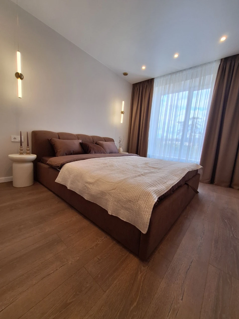 For Sale: 2-bedroom apartment, 42 sq m, with a new designer renovation!