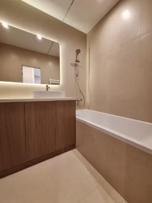 For Sale: 2-bedroom apartment, 42 sq m, with a new designer renovation!