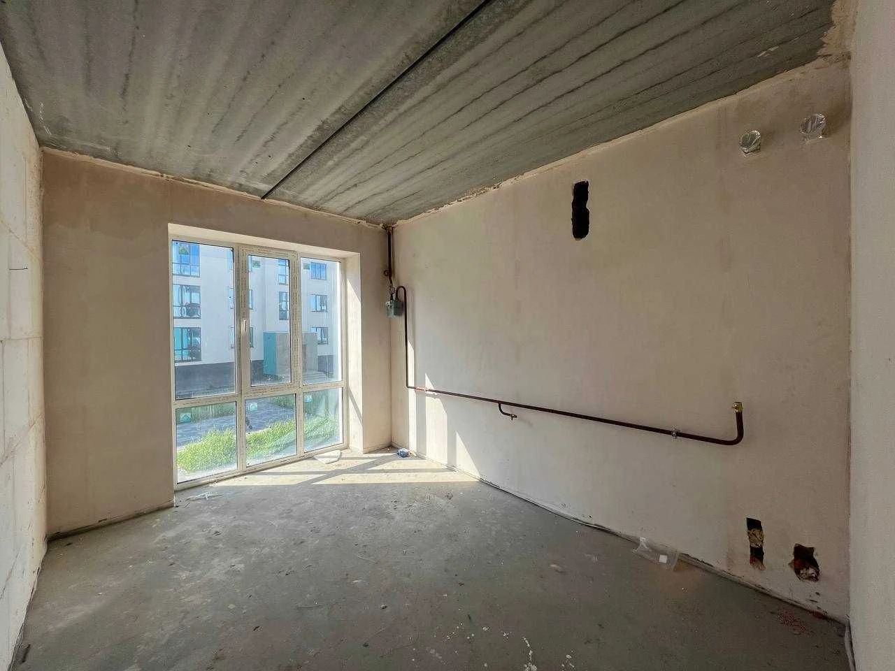 For Sale: Spacious and bright 2-bedroom apartment in Irpin