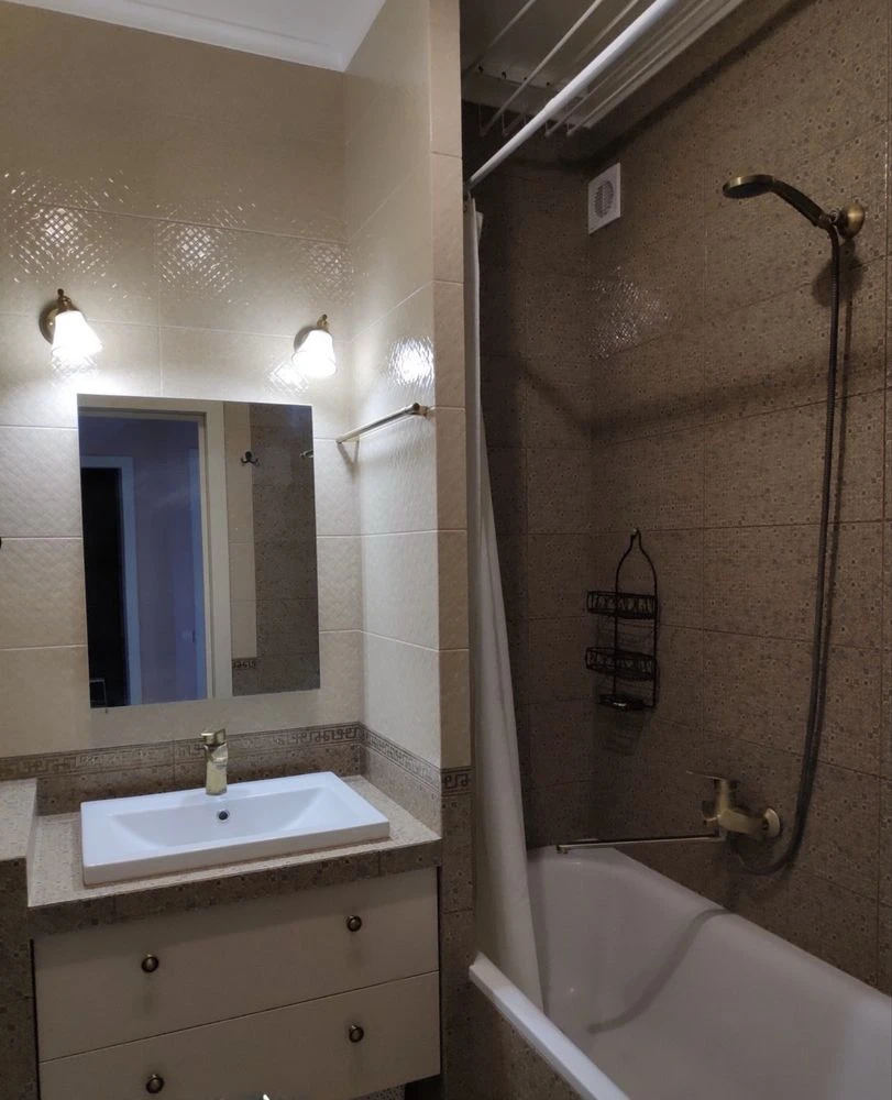 For Sale, 1 room, renovated, Gas, center, Irpin