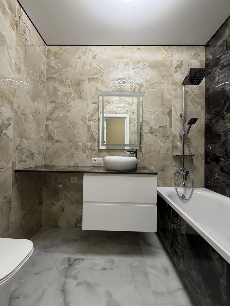 Stylish and high-quality one-bedroom apartment in "GL Club" residential complex!