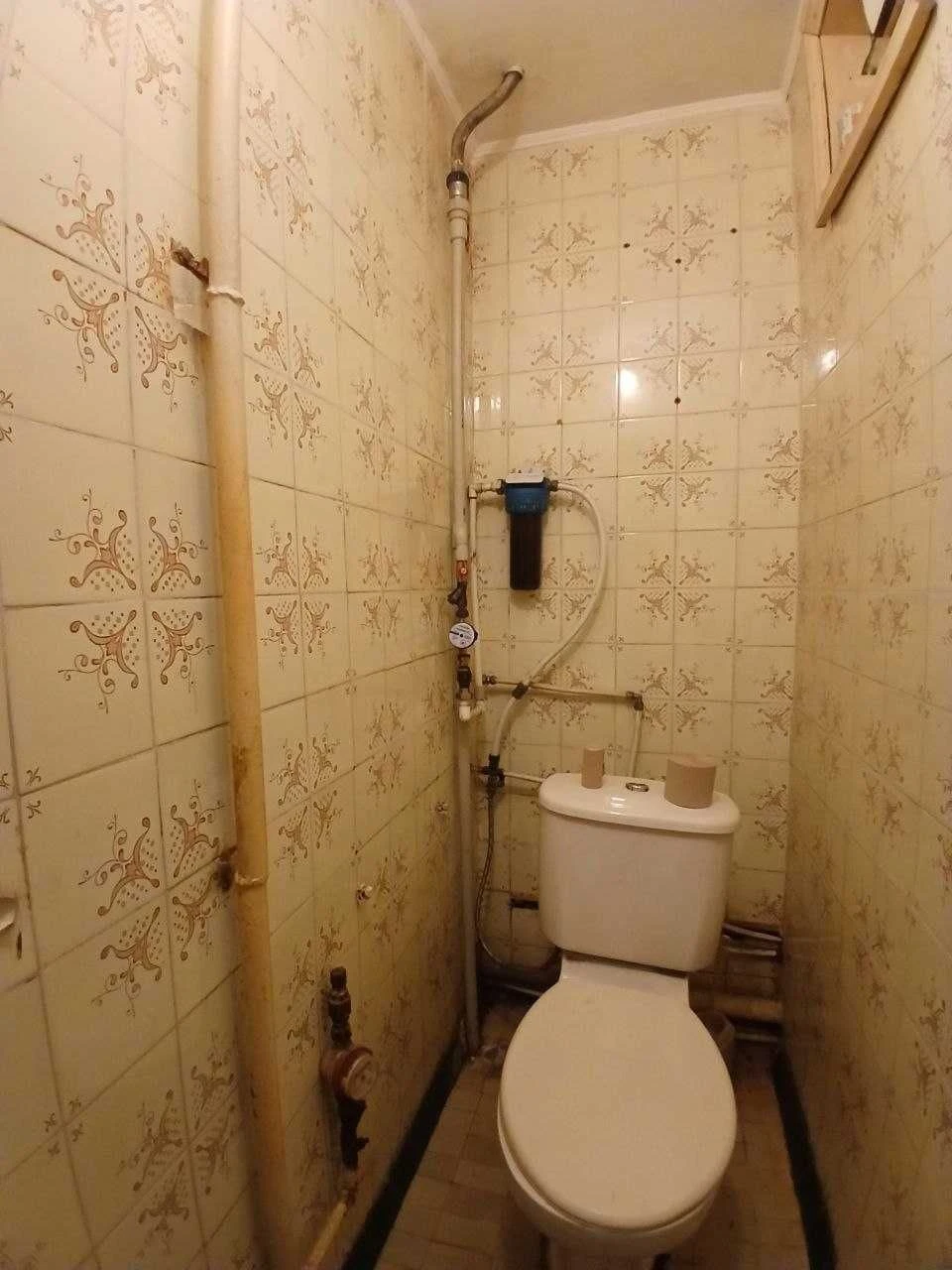 Spacious 3-room apartment in the city center, ready for renovation! Minimum