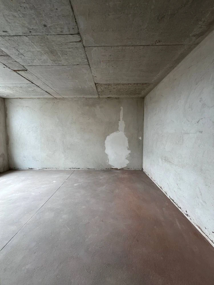 Shocking price! Cheapest two-room apartment with finishing! Top location!