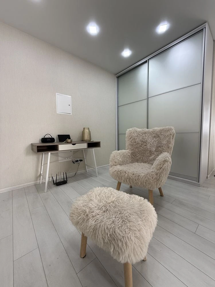 Apartment available for move-in tomorrow — everything is included