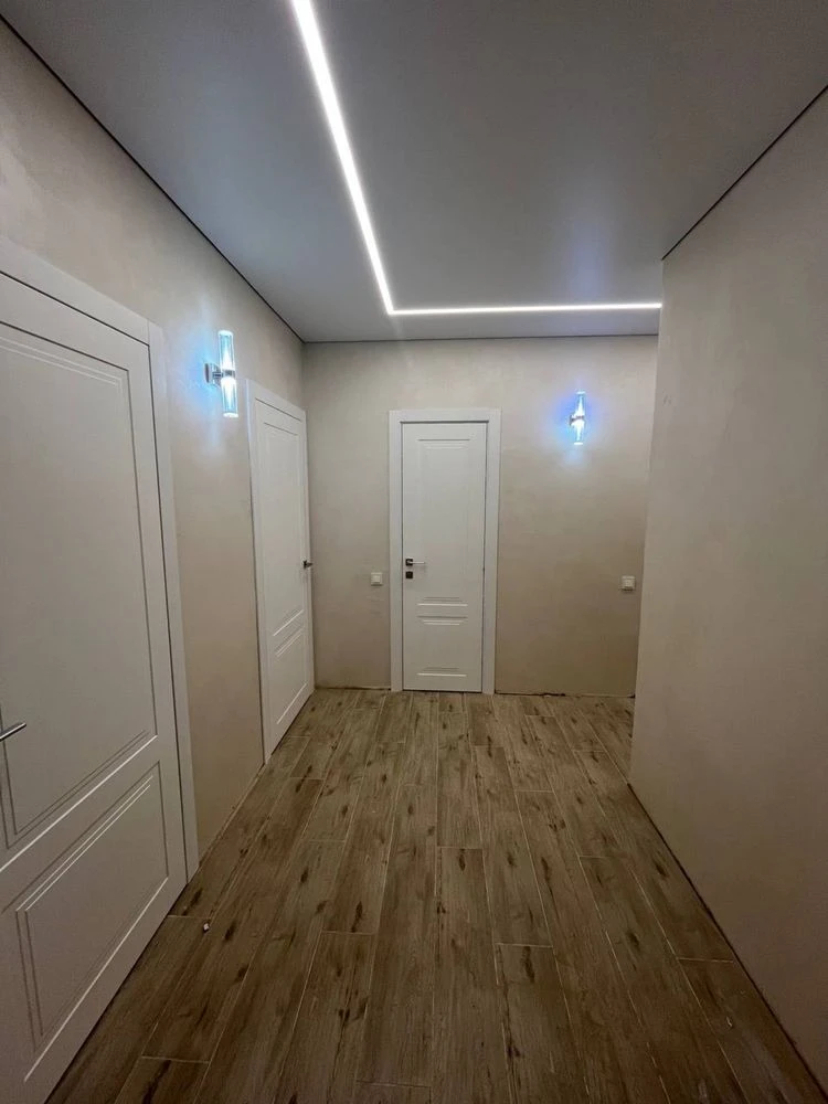 Без комісії! 2-кімнатна квартира 68 м² з ремонтом. Державні