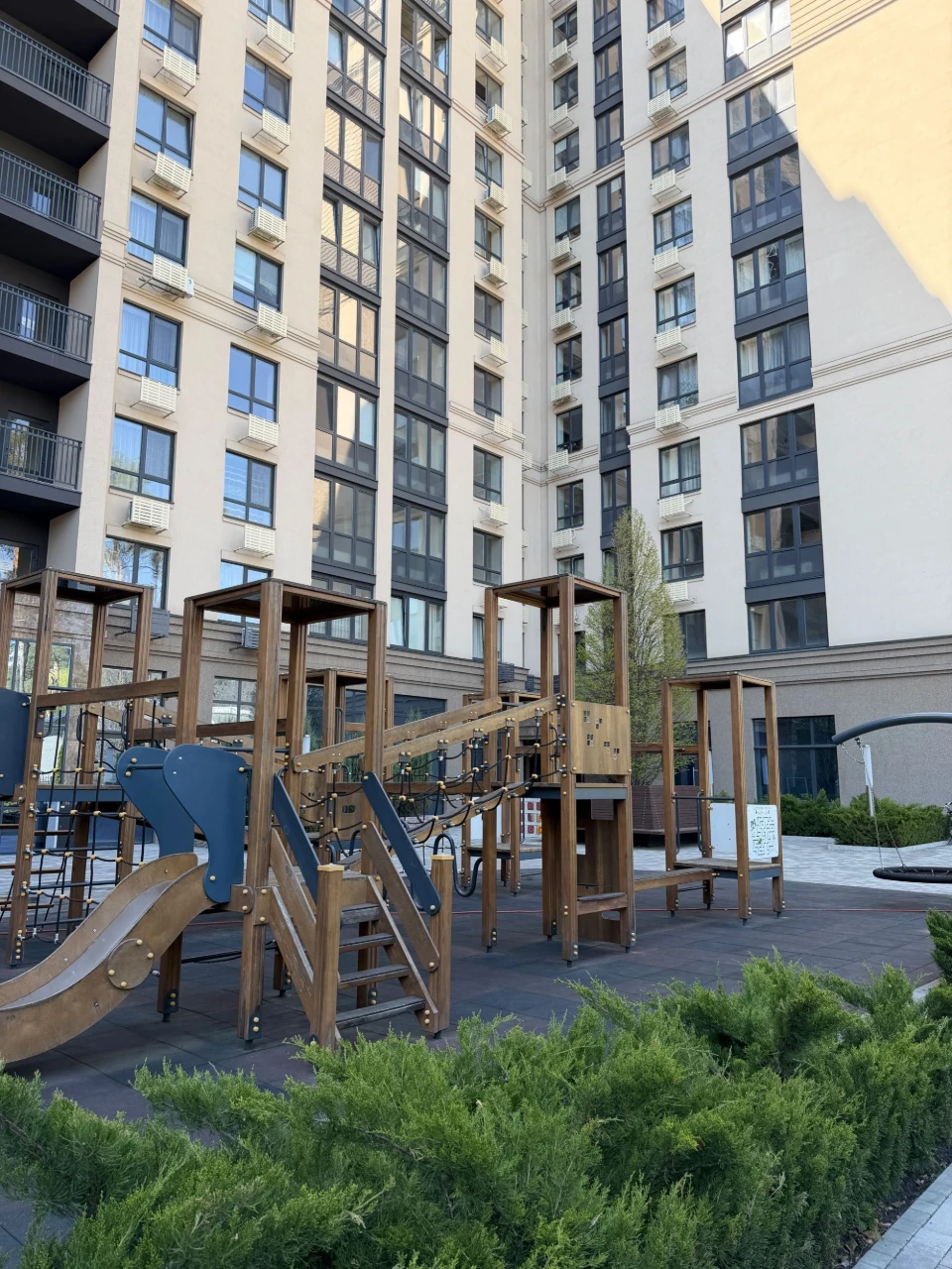 Two-bedroom apartment renovated in Central Premium