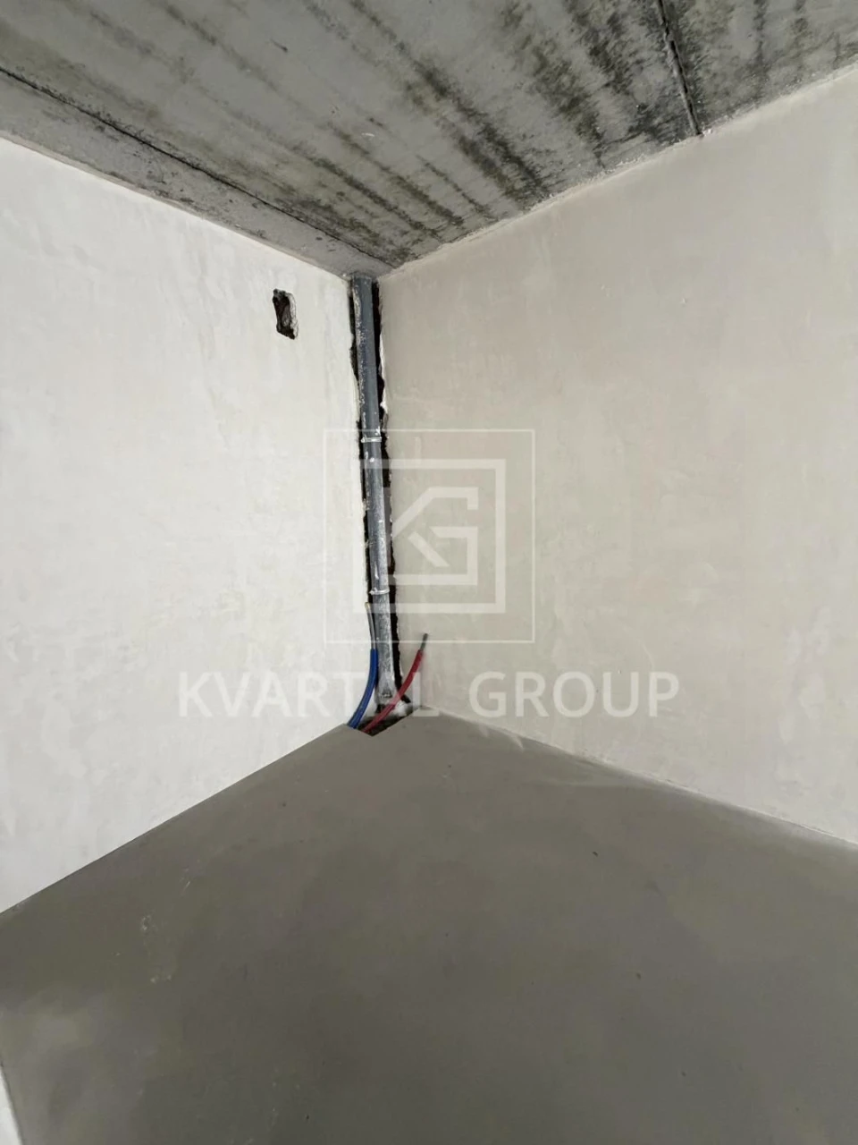 Two-room apartment in the center, one-room apartment for renovation