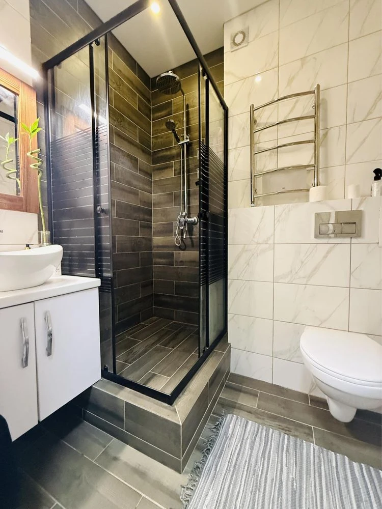 Sale of a two-bedroom apartment renovated