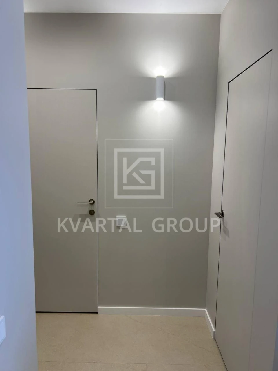 Two-bedroom apartment near the central park, large one-bedroom