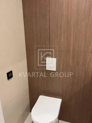 Two-bedroom apartment near the central park, large one-bedroom