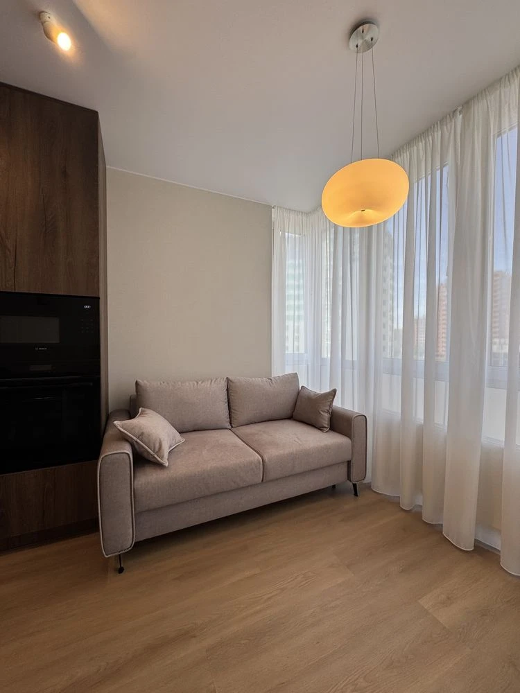 Продажа квартиры, Ирпень, ЖК "Центральный 2", 2-комн., 40 м², новый ремонт