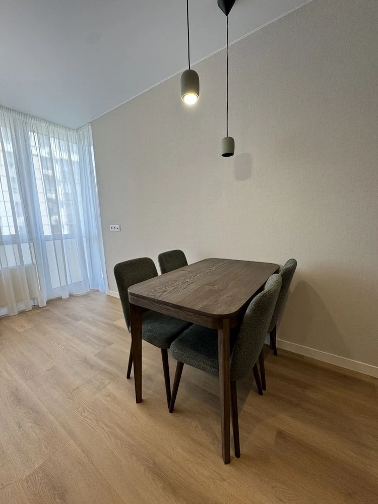 Продажа квартиры, Ирпень, ЖК "Центральный 2", 2-комн., 40 м², новый ремонт