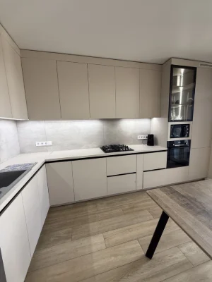 Urgent! Large 2-bedroom apartment with renovation, Synergy City