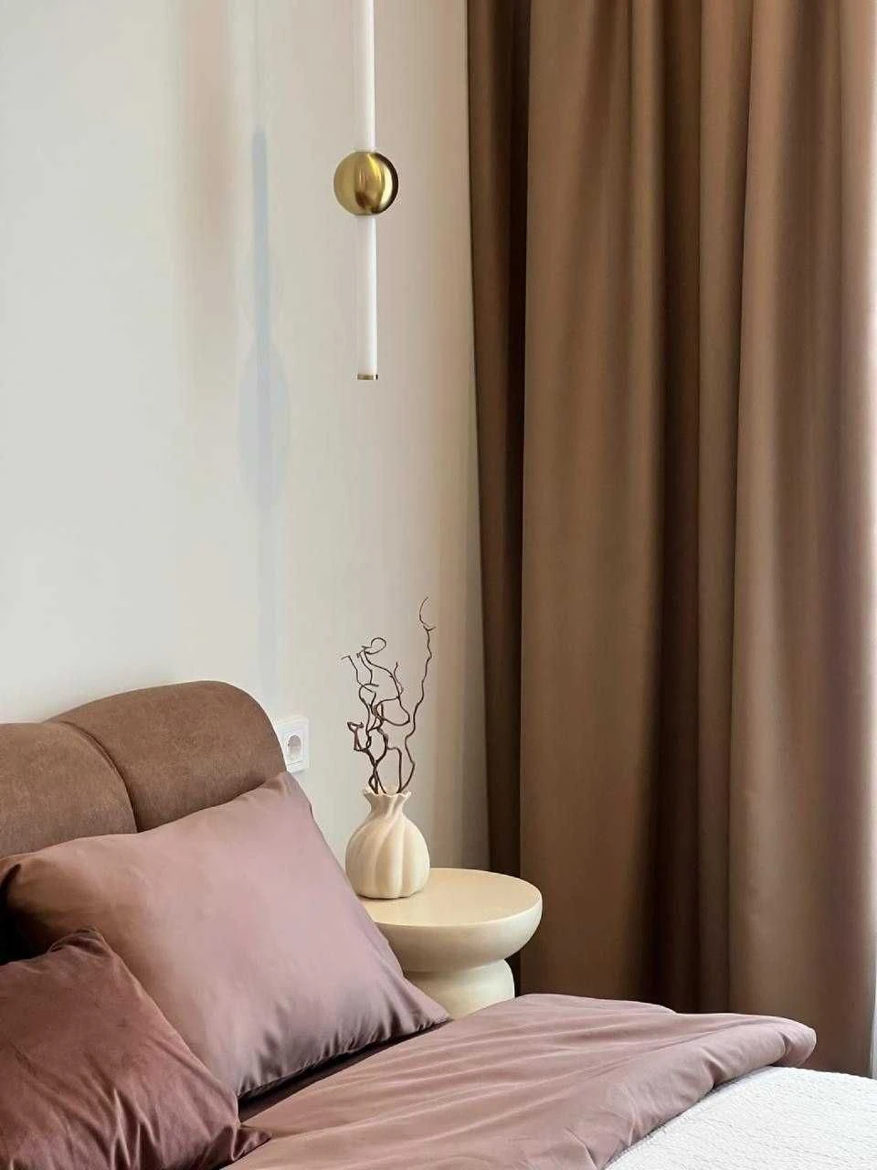 Продається 1-кімнатна квартира, 42 м², з ремонтом, біля Центрального парку.