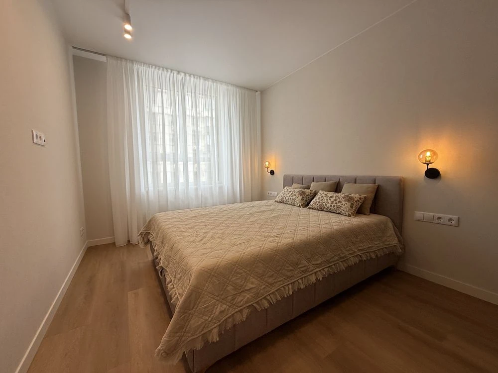 Central 2! For Sale Fully Equipped Euro 2 Apartment with High-Quality