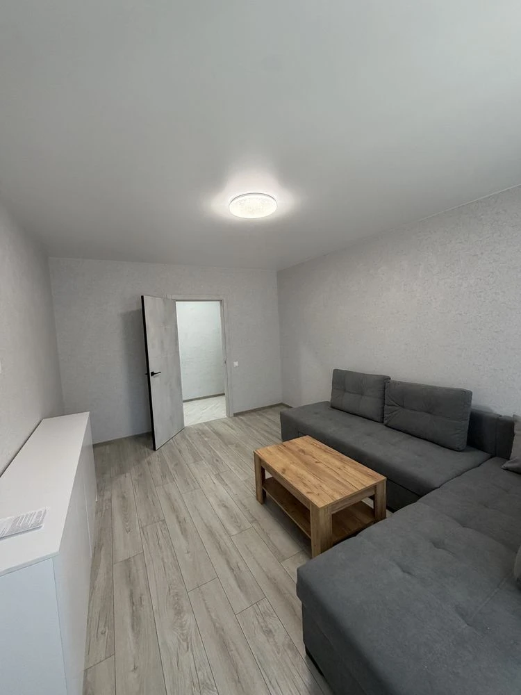 Продається 3-кімнатна квартира, 72 м2