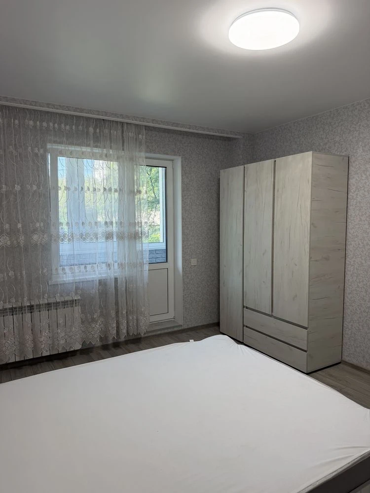 Продається 3-кімнатна квартира, 72 м2