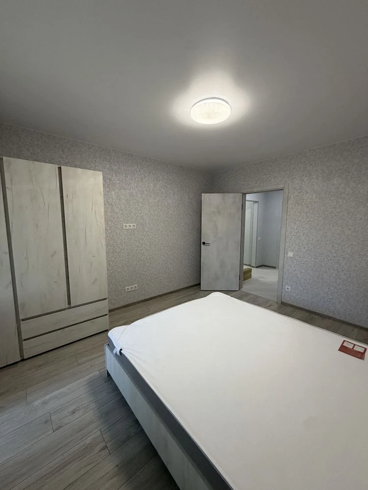 Продається 3-кімнатна квартира, 72 м2