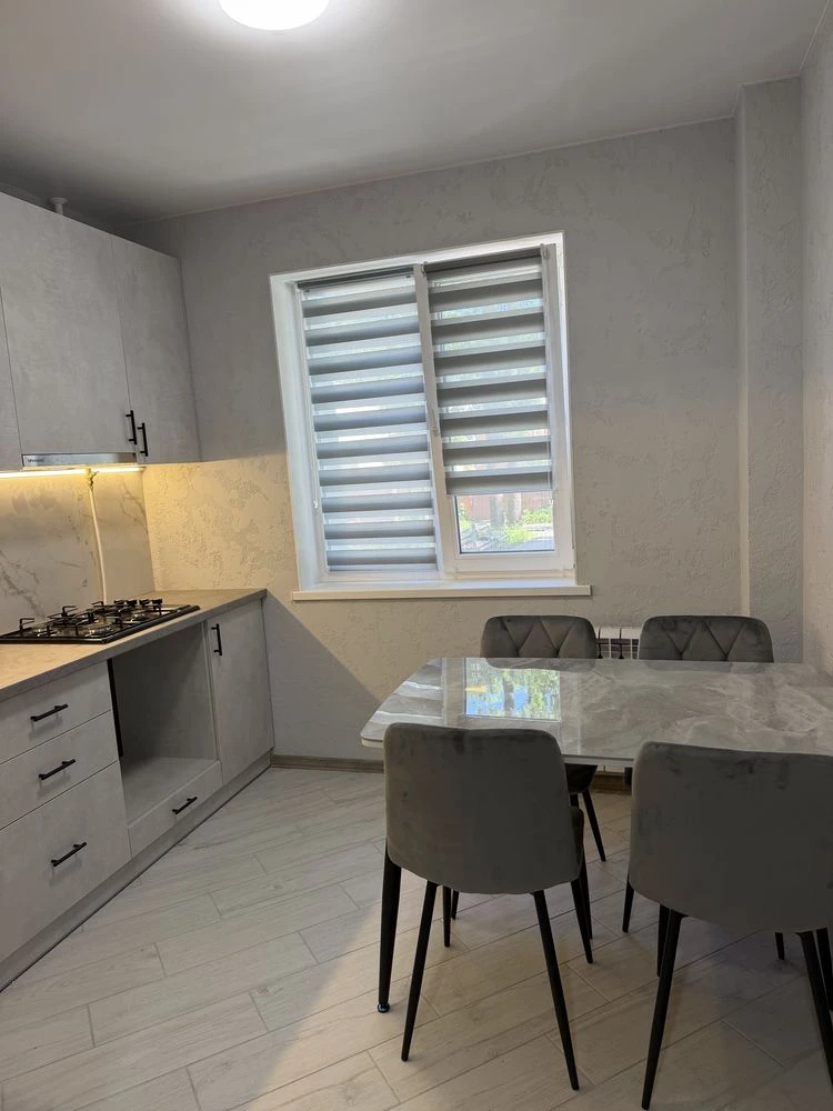 Продається 3-кімнатна квартира, 72 м2