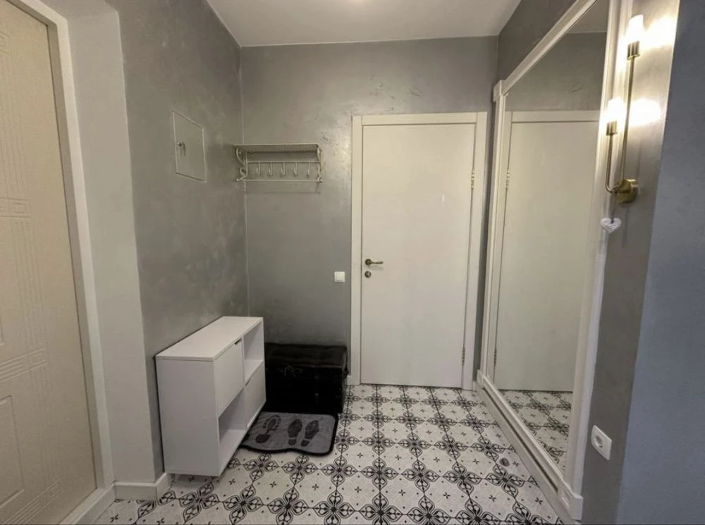 Fully furnished Euro 2 apartment, 58 sq m, Central 2 residential complex.