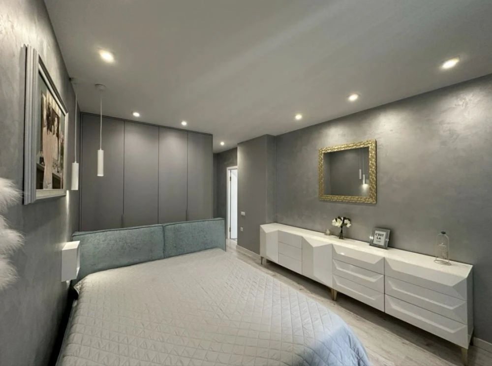 Fully furnished Euro 2 apartment, 58 sq m, Central 2 residential complex.