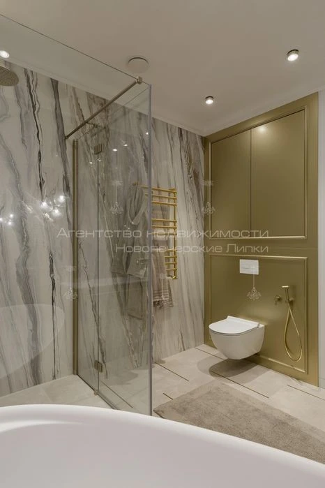 I will sell a new 4-room designer apartment in the residential complex Novopecherskie Lypky