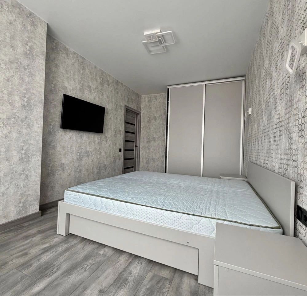 THIS IS WHAT YOU NEED 2-room apartment renovated in a new building