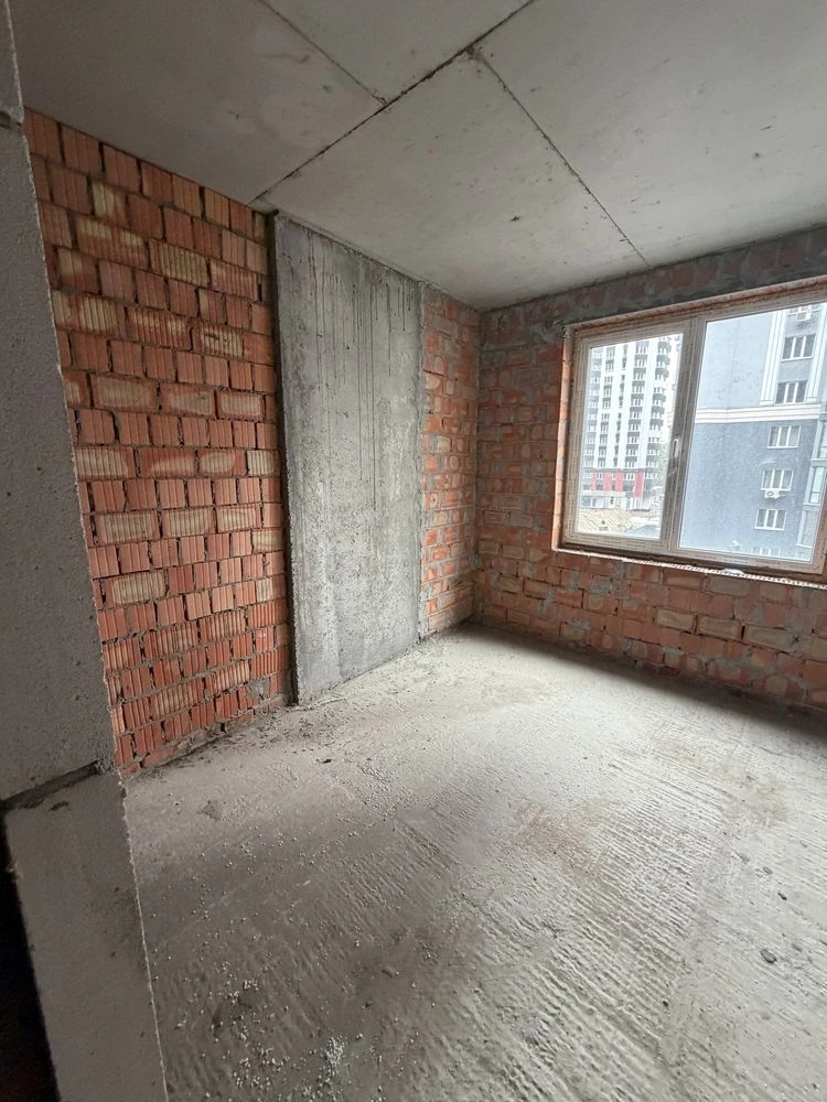 Apartment in Irpin, 1 room in a completed building, Kyiv 7 km, own boiler