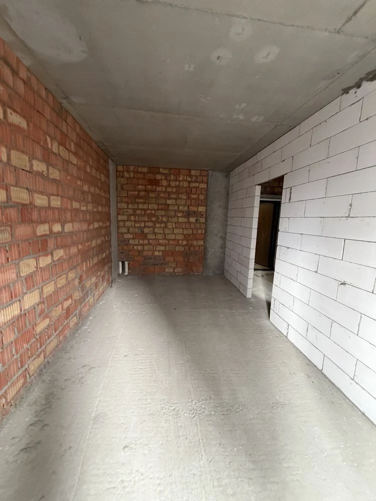 Apartment in Irpin, 1 room in a completed building, Kyiv 7 km, own boiler