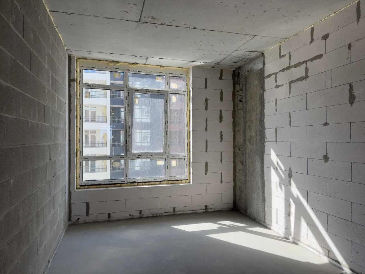 Two-level apartment under єОселю. Directly from the developer.