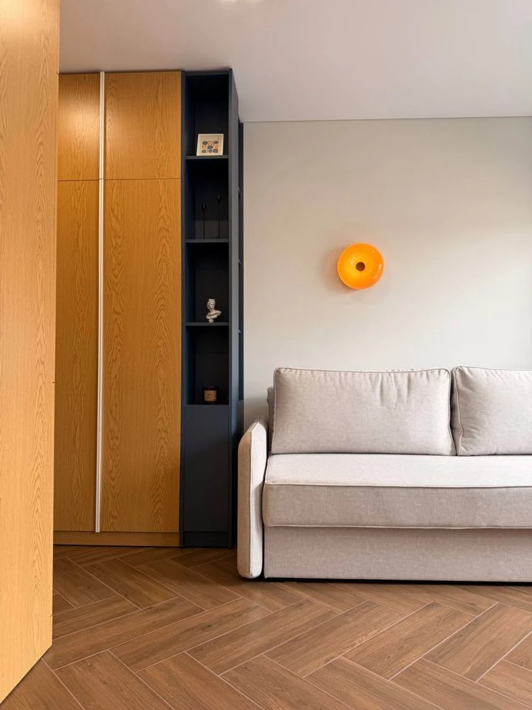 Apartment for Sale, Fully Renovated, in the ЖК Молодість residential complex, 15 minutes to Kyiv
