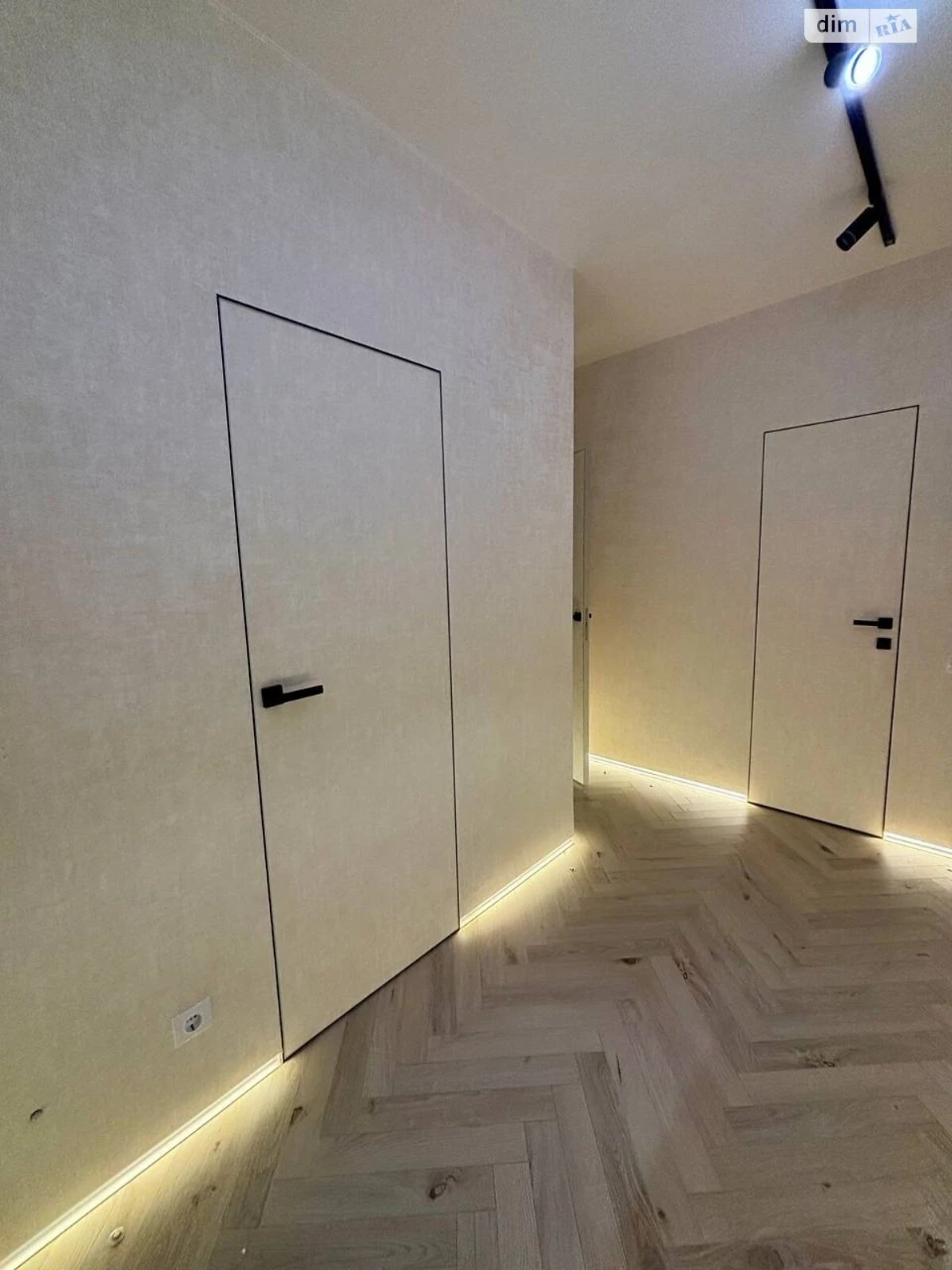 Apartment for Sale in Romanivka