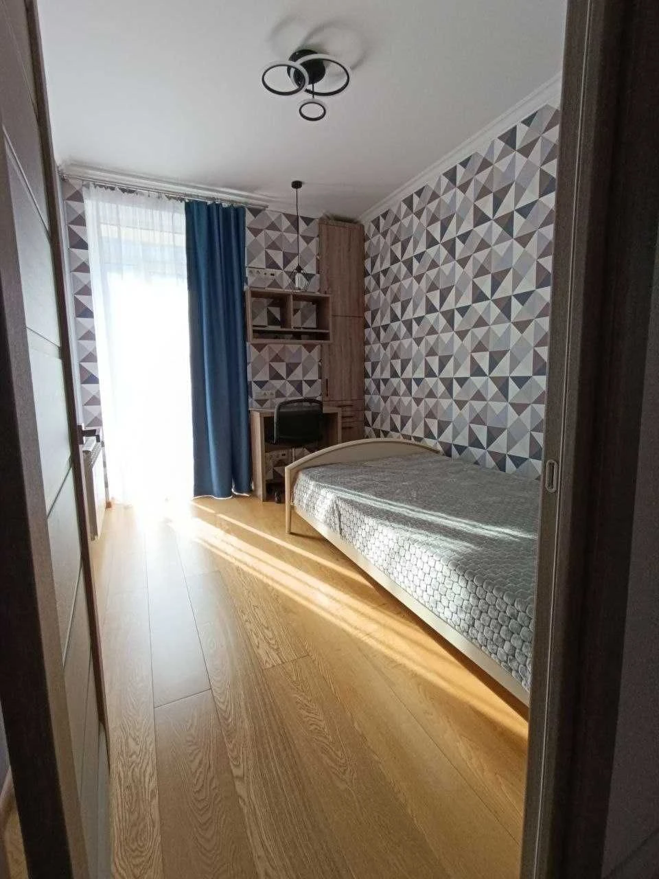 3-room apartment with renovation and furniture, never lived in!