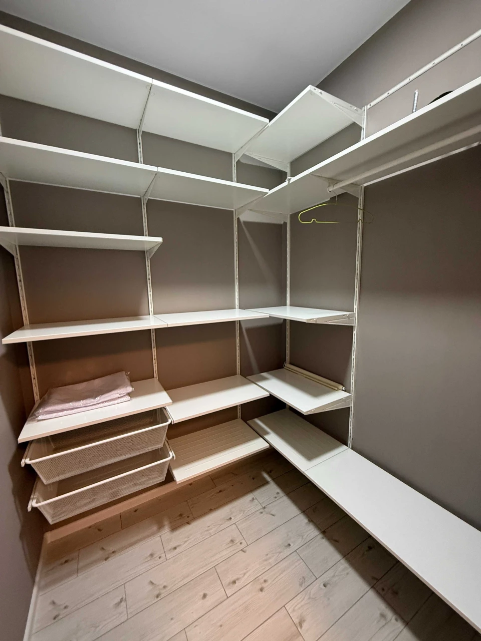 1-bedroom apartment 39 sq m with renovation in Central Park!