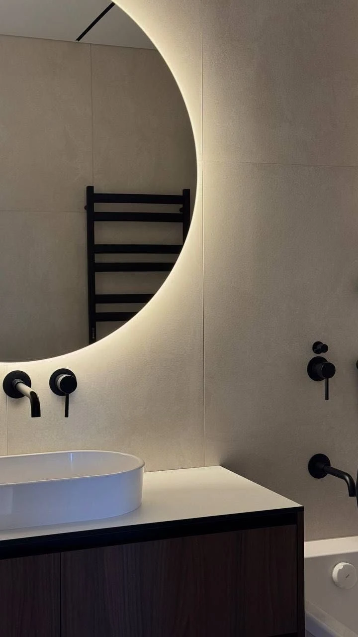 Stylish apartment with designer renovation-space, in which there is
