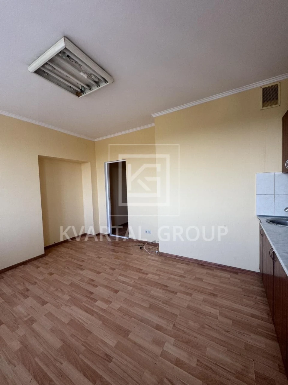 Three-room apartment renovated! Gas! 2% processing!