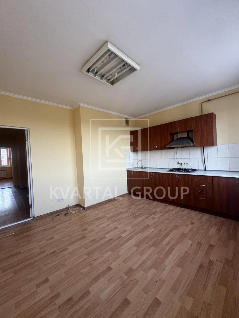 Three-room apartment renovated! Gas! 2% processing!