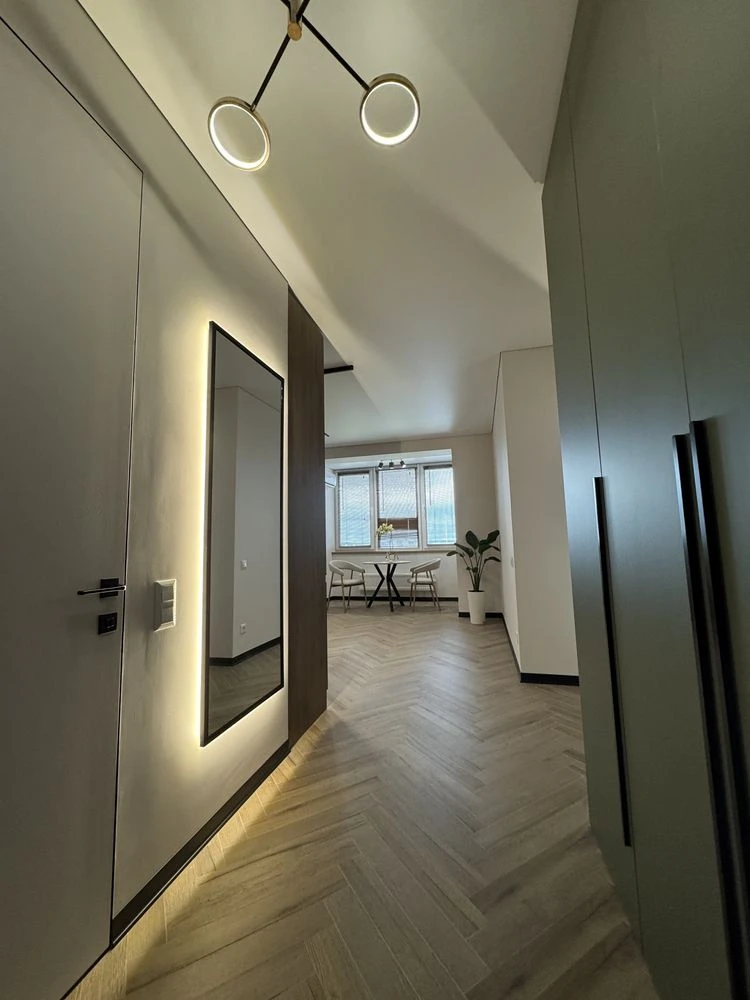 1-room apartment with renovation, 39 sq m, in the center – heated floor, 13/14 floor