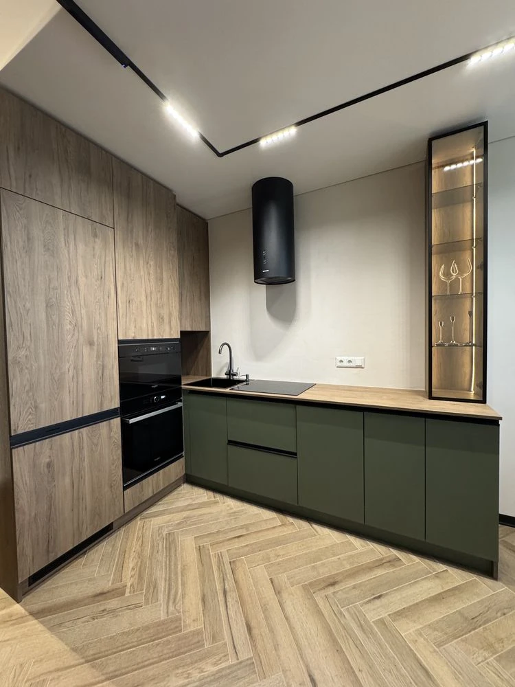 1-room apartment with renovation, 39 sq m, in the center – heated floor, 13/14 floor