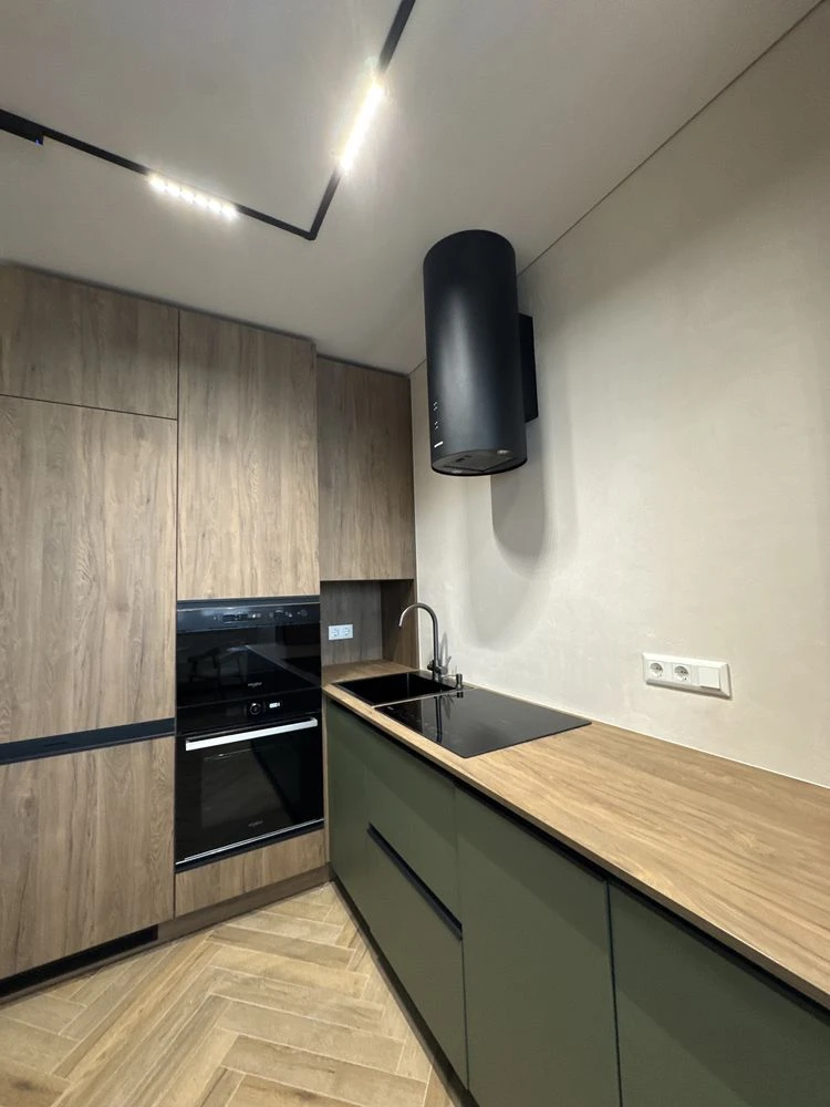 1-room apartment with renovation, 39 sq m, in the center – heated floor, 13/14 floor