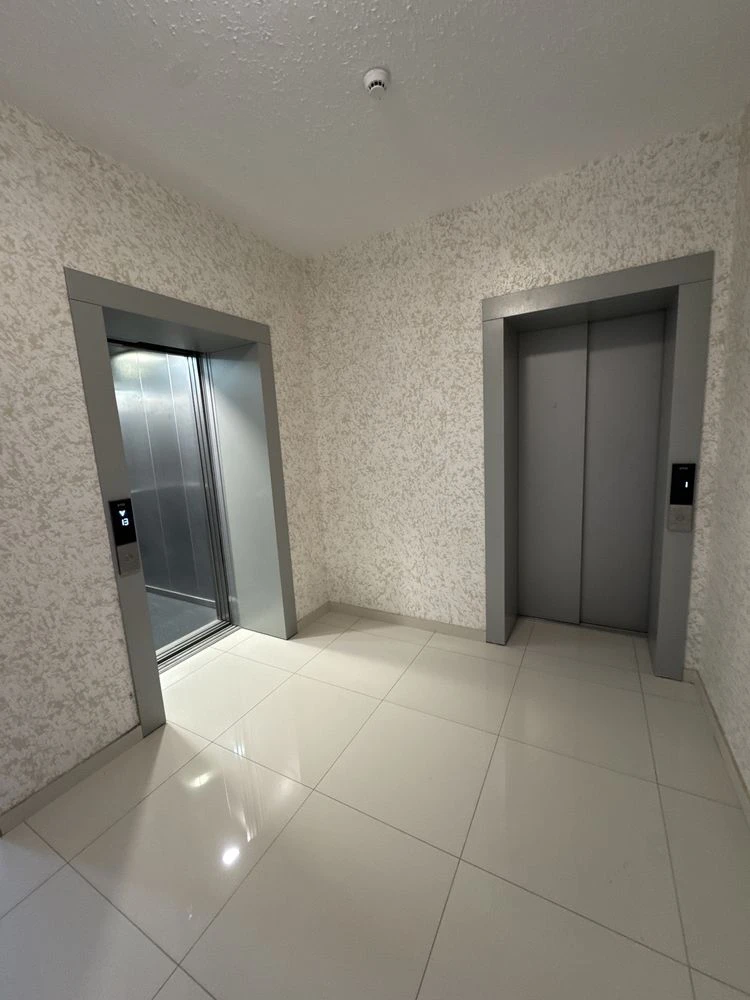 1-room apartment with renovation, 39 sq m, in the center – heated floor, 13/14 floor
