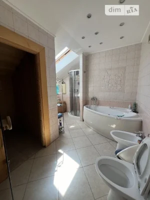 For sale 4-room apartment 180 sq. m. on Shota Rustaveli St. 4 • ID 3