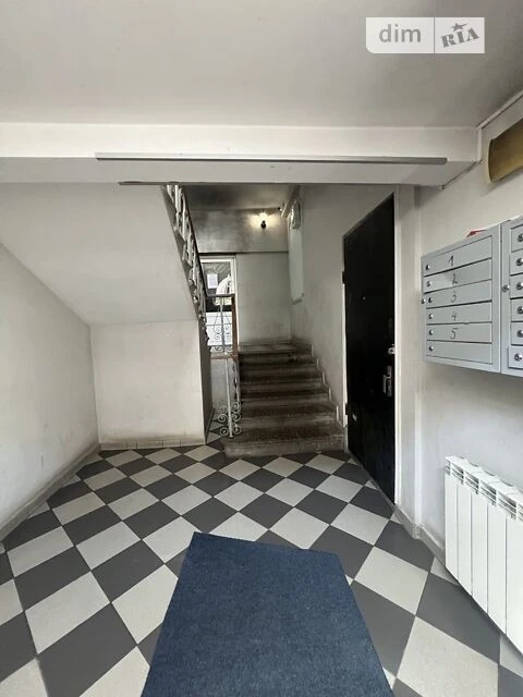 For sale 4-room apartment 180 sq. m. on Shota Rustaveli St. 4 • ID 3