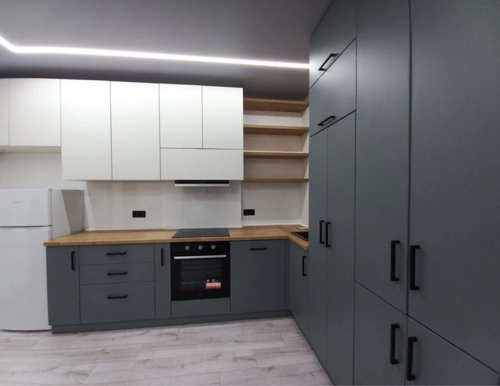Modern 2-bedroom apartment with a large studio kitchen | Exit to Kyiv